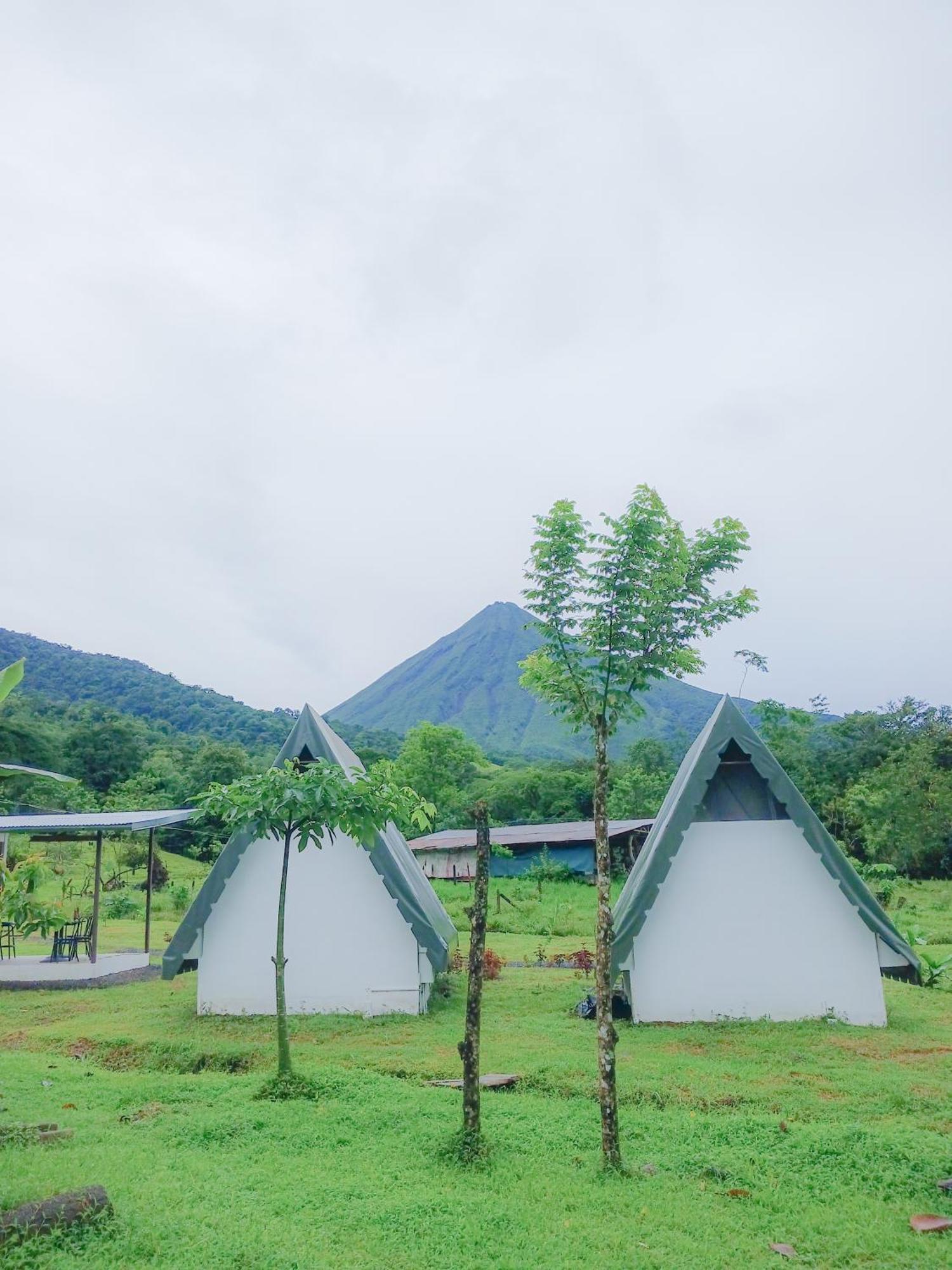 Flora Glamping De Abuela Villa La Fortuna Exterior photo