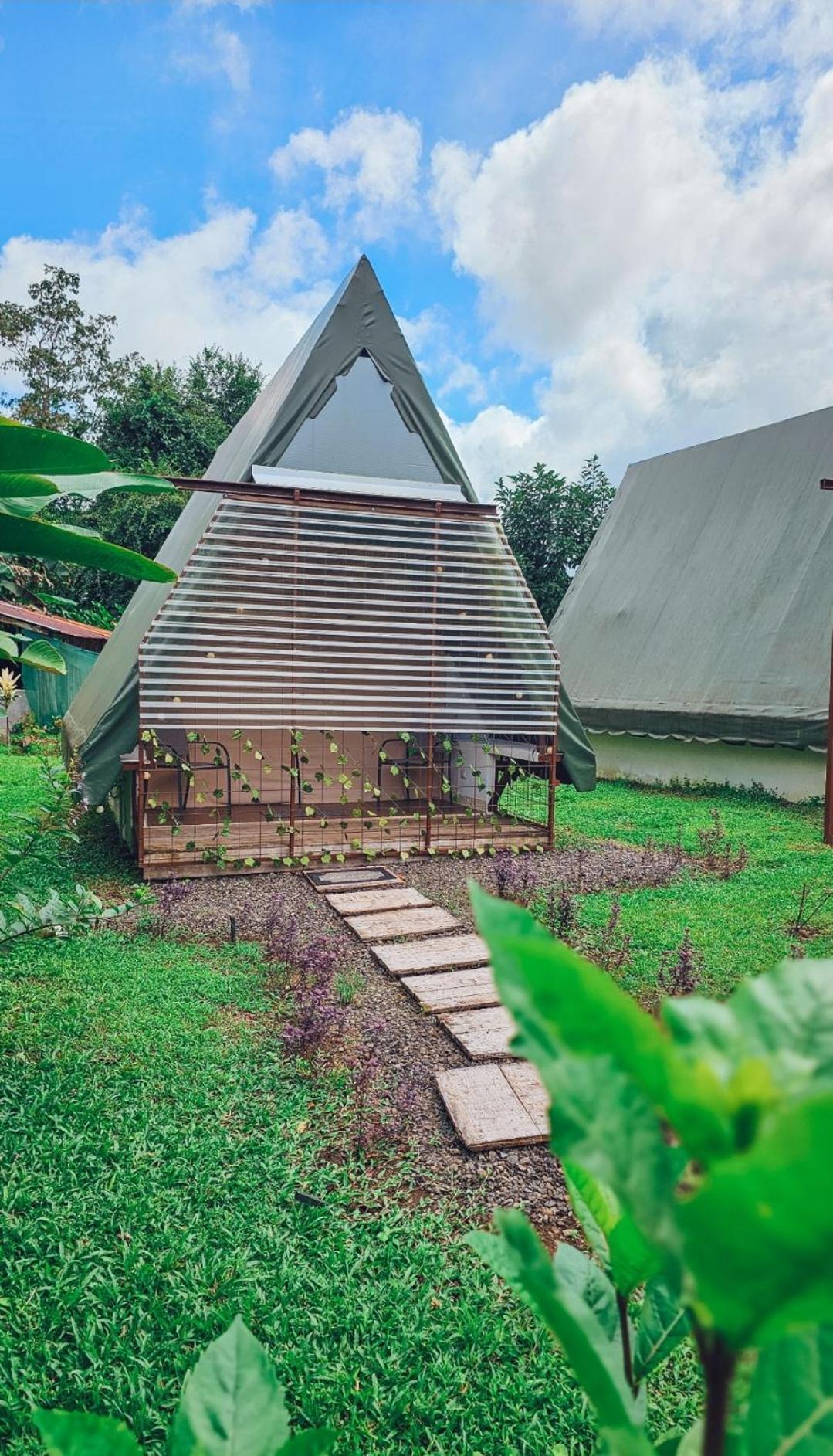 Flora Glamping De Abuela Villa La Fortuna Exterior photo