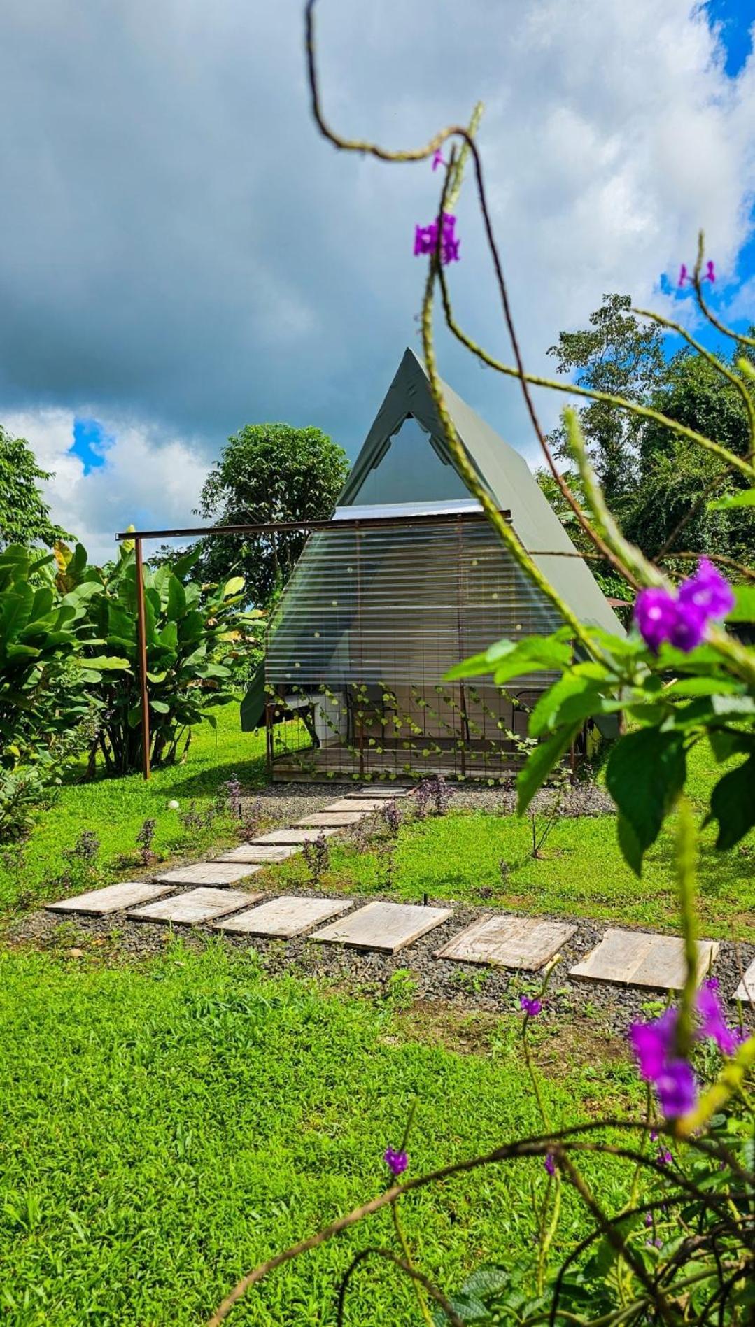 Flora Glamping De Abuela Villa La Fortuna Exterior photo